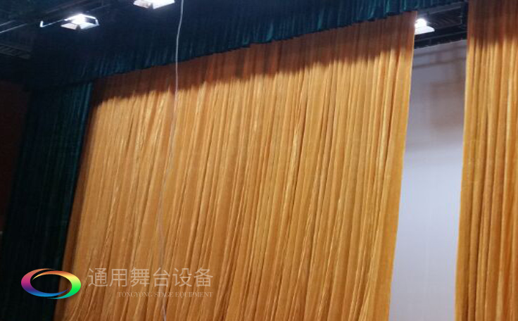 通用舞臺(tái)電動(dòng)開(kāi)合舞臺(tái)阻燃幕產(chǎn)品特點(diǎn)